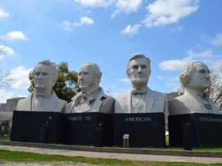 Mount Rush Hour in Houston TX