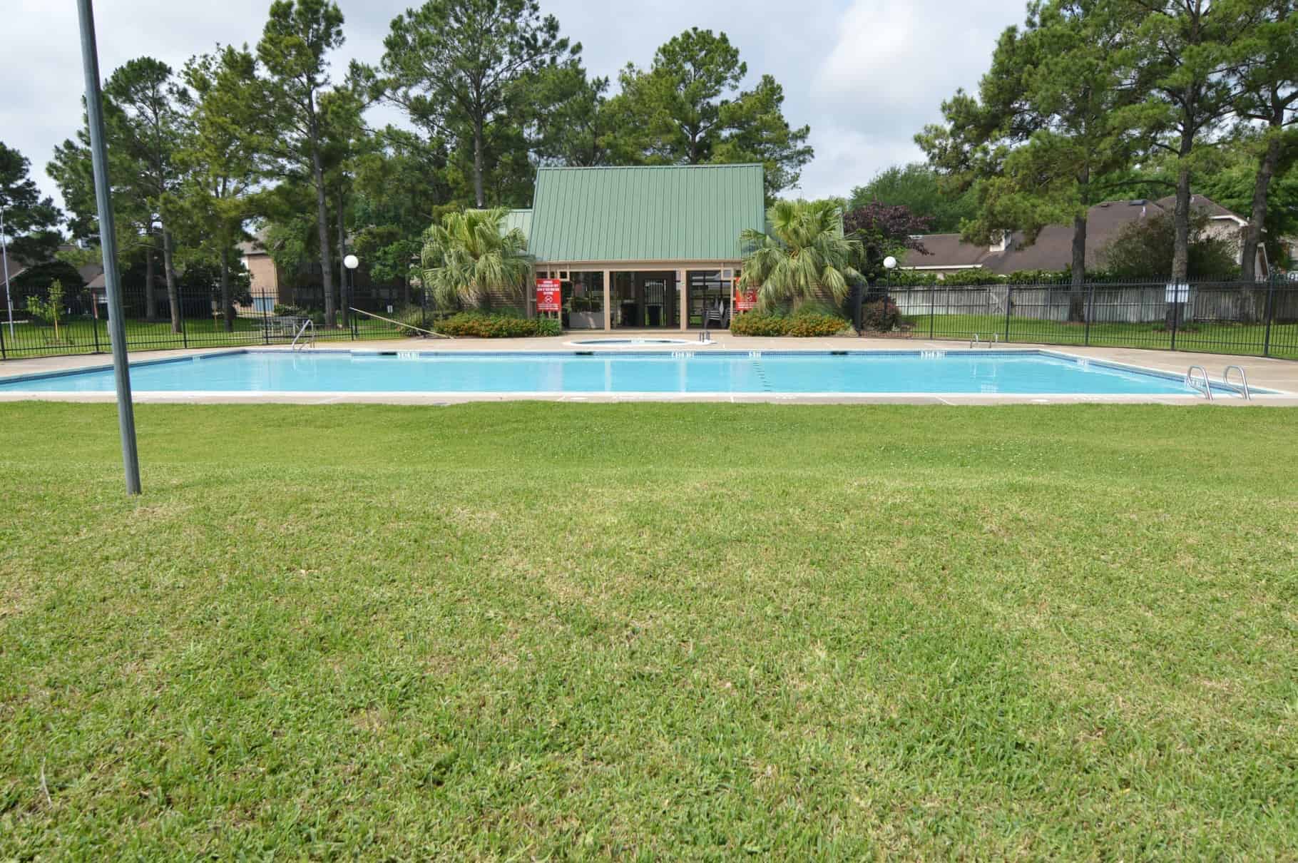 Copperfield Easton Commons Houston TX Pool 2
