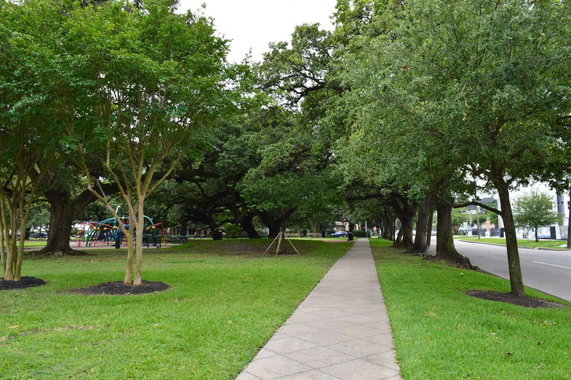 Baldwin Park Sidewalk and Green Space in Houston TX