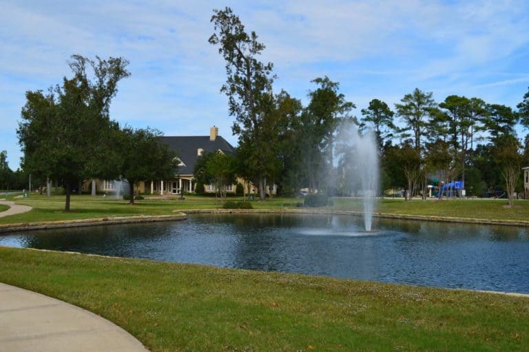 Coles Crossing Cypress TX Front View of Community Center & Pond