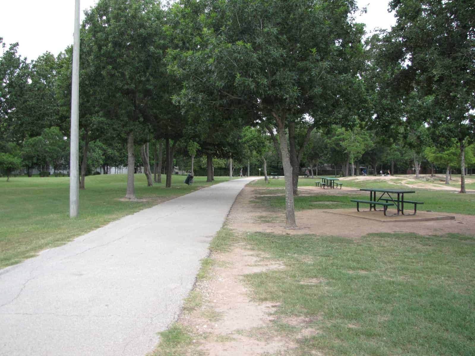 Walking Trail at Mary Jo Peckham Park Katy TX