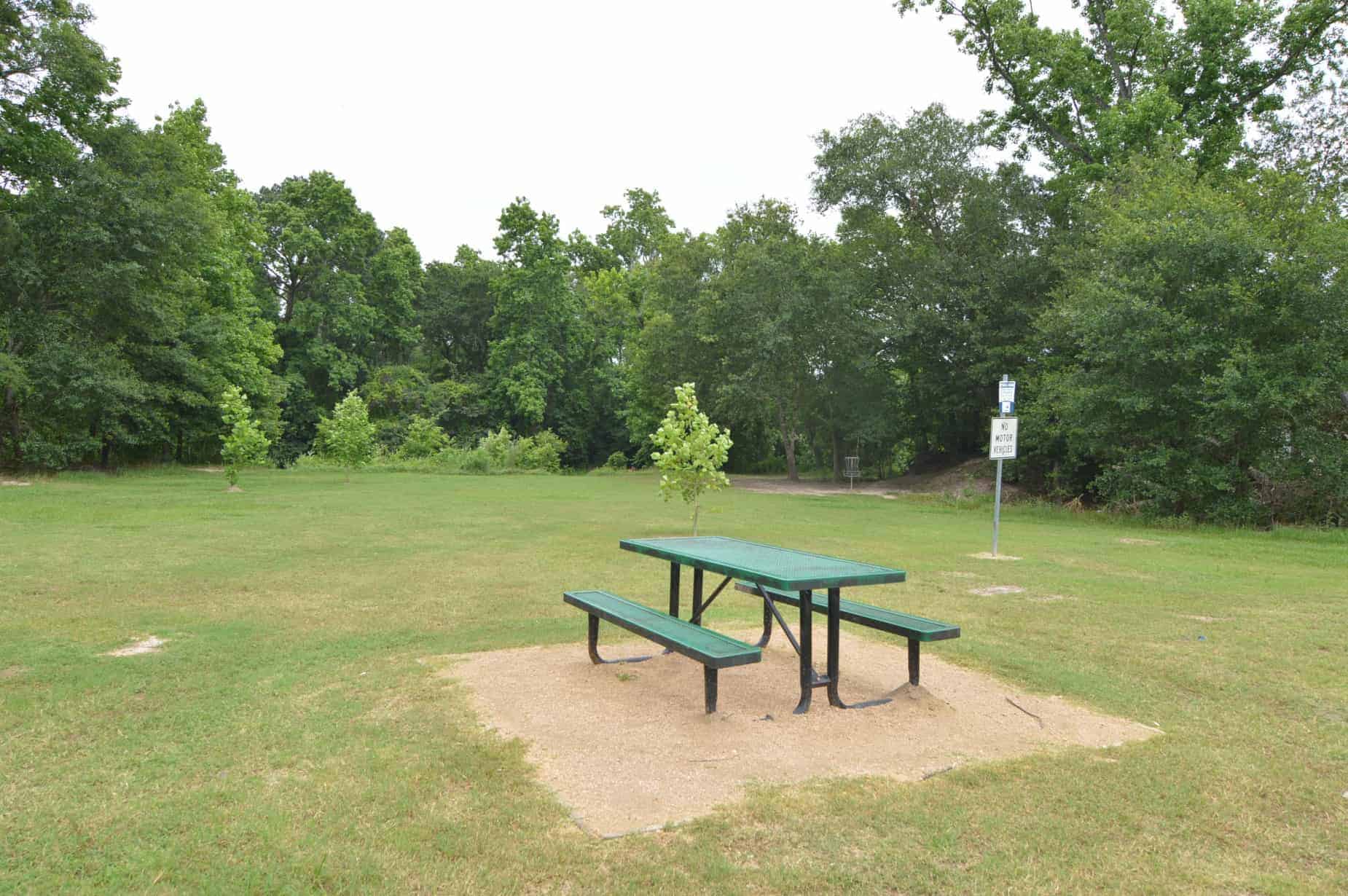 Picnic Areas amongst disc golf course at Bud Hadfield Park Cypress TX
