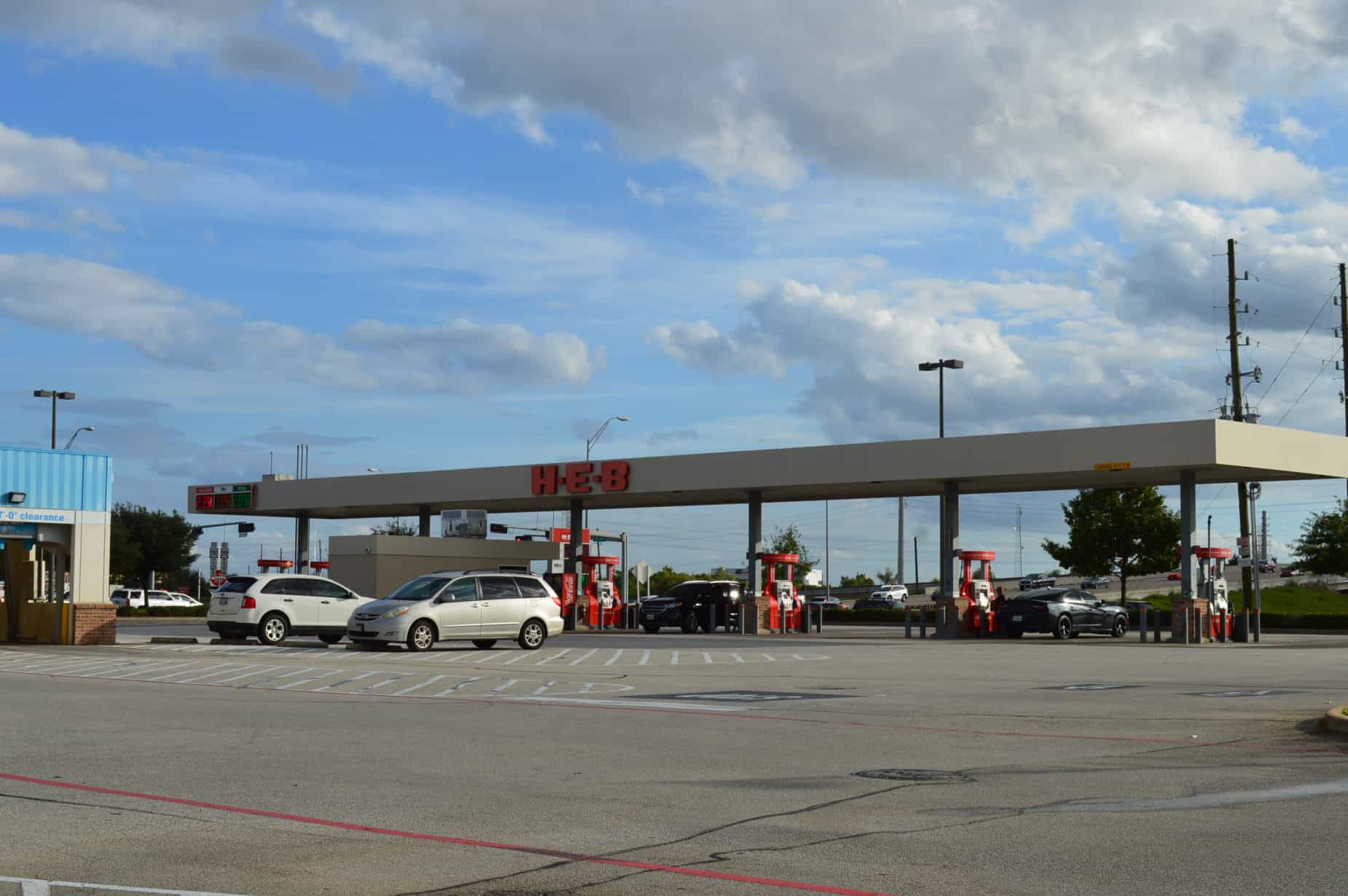 H-E-B Cypress Market - Houston Prime Realty