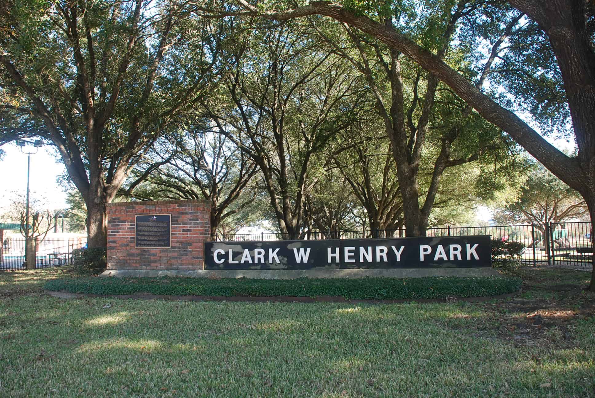 Clark W Henry Park Sign