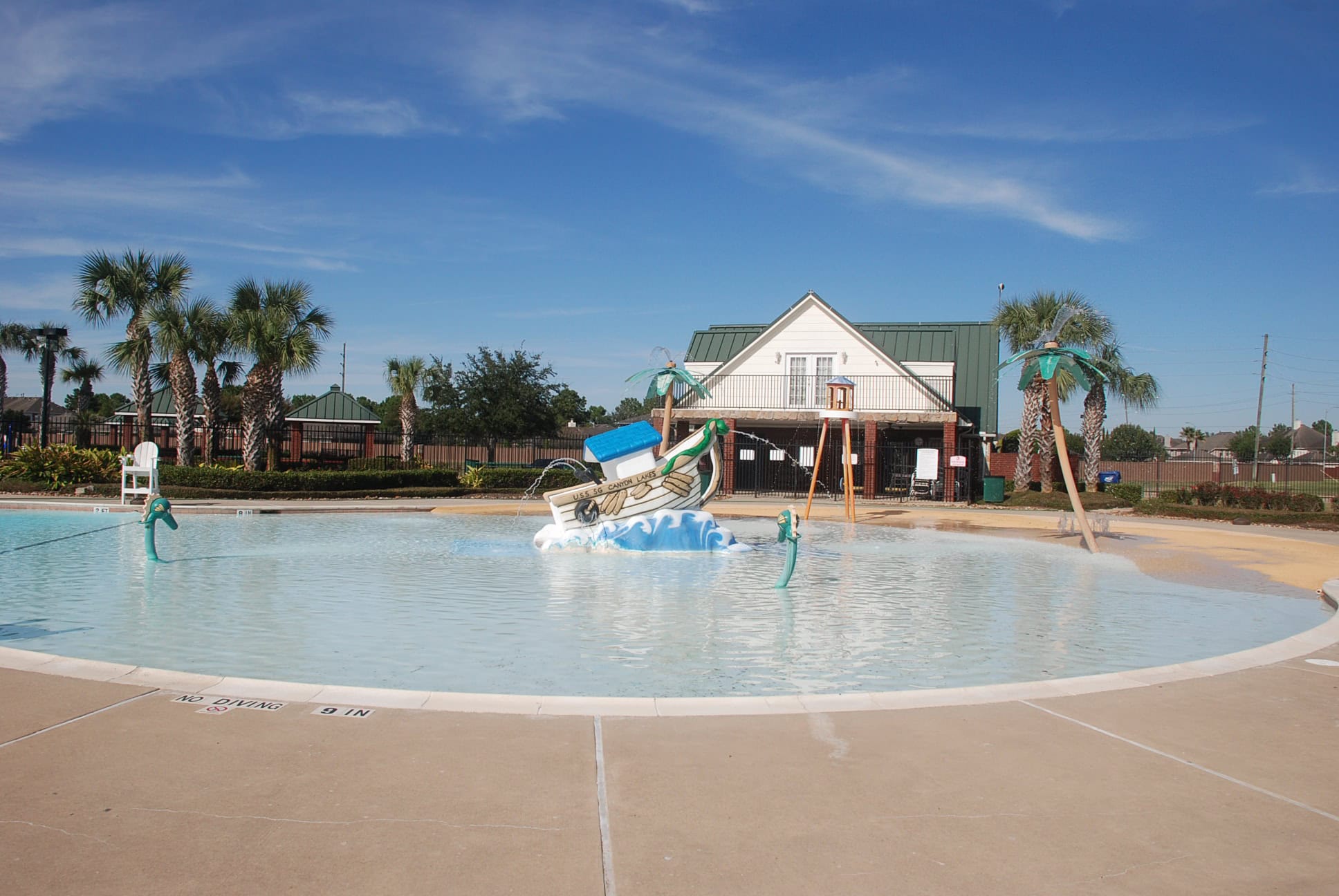 SplashPad Texas splash pool and water features in Stone Gate, Houston TX 77095