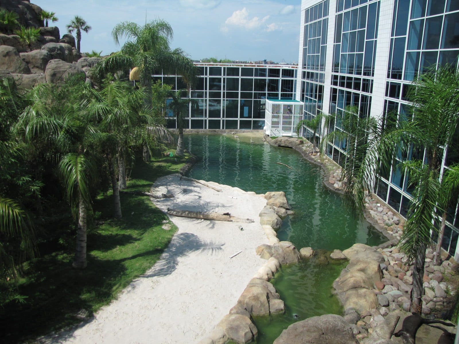 5442_Moody-Gardens-Exterior-1
