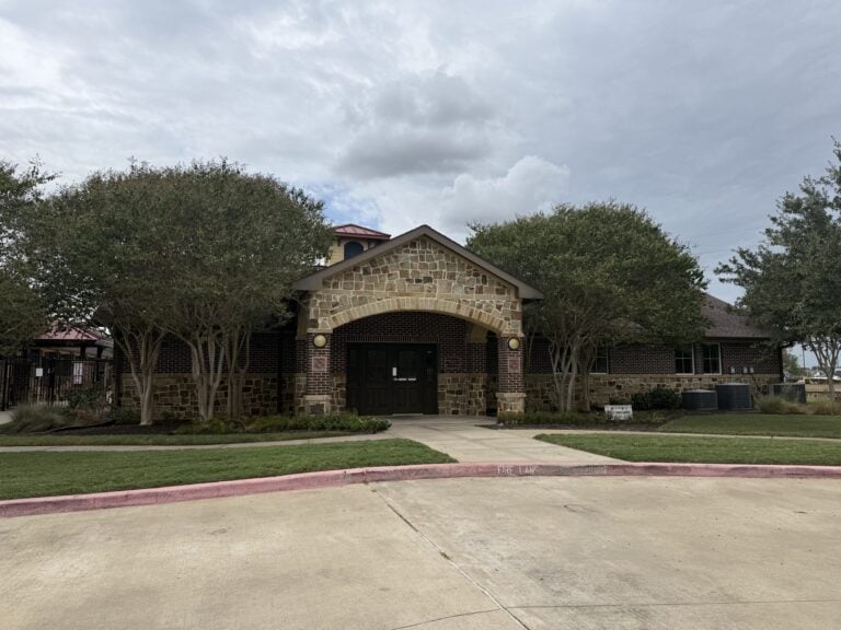 Stone clubhouse at Ventana Lakes, Katy TX 77493